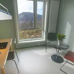 モンタナ ホステル *