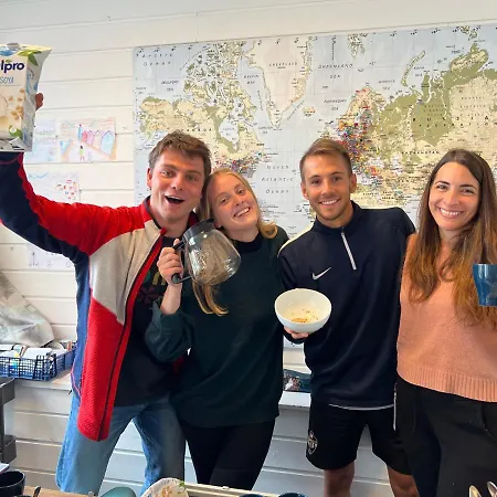 Vandrarhem Montana *