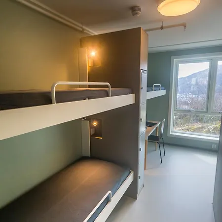 Vandrerhjem Montana *