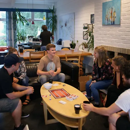 Vandrarhem Montana *