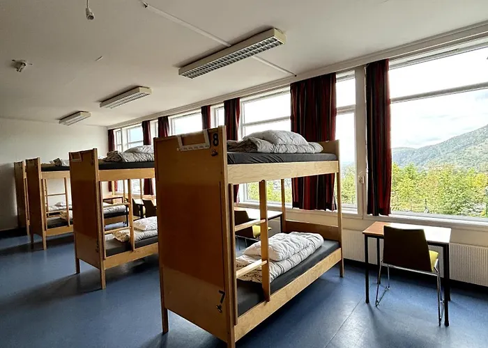 ホステル モンタナ *