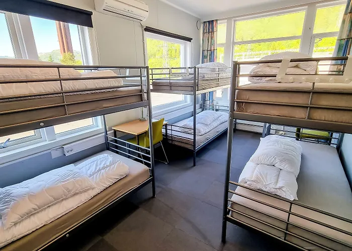 ホステル モンタナ *